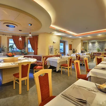 Hotell Cristallo 3*