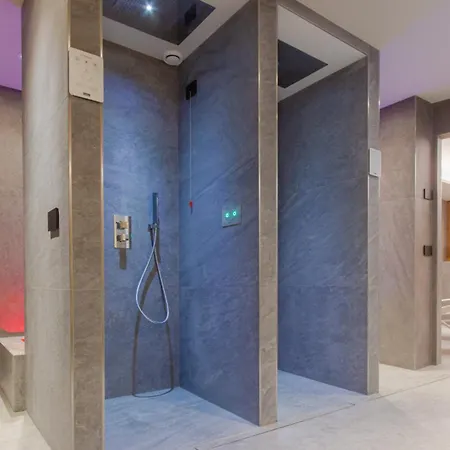 Hotell Cristallo 3*