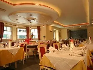 Cristallo Hotell