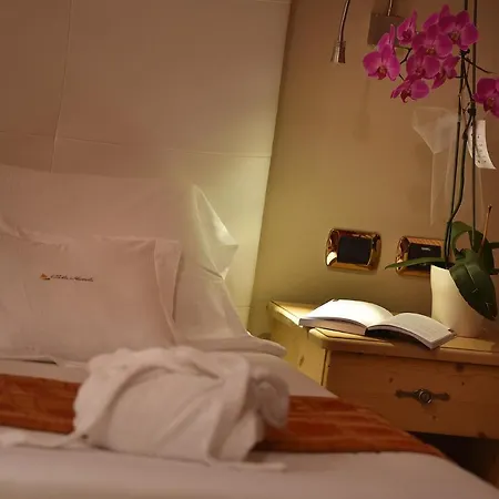 Hotell Cristallo 3*