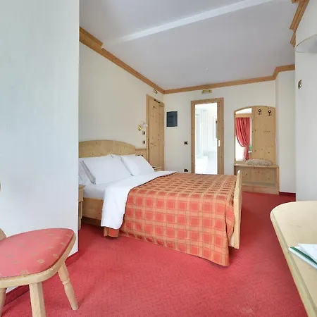 Cristallo Hotell